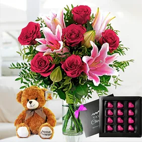 New Year Flowers & Gifts - SendFlowers.pk