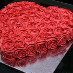 Heart Shape Cake 3 Pounds - SendFlowers.PK