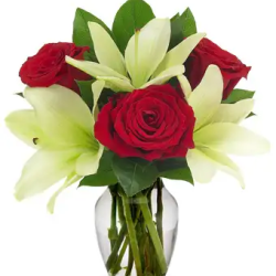 Venture Rose Lily Bouquet - SendFlowers.pk
