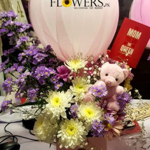 online Premium Flowers Box delivery Pakistan on Mother's Day