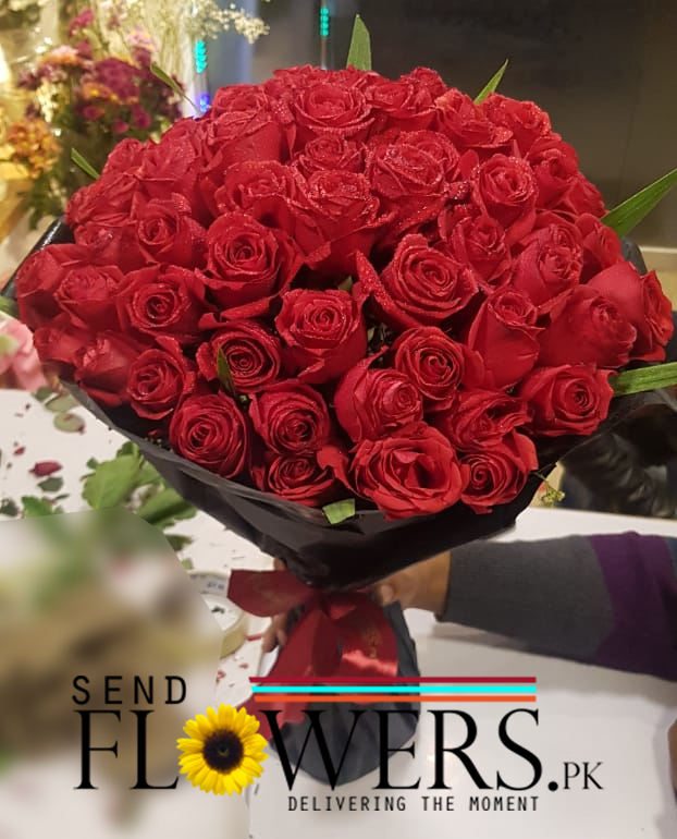 My Wish Roses - Mother&#39;s Day Flowers Sale in Pakistan | SendFlowers.pk