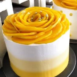 Delivery of Mango Vanilla Cake in Pakistan