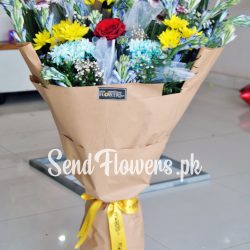 Delivery of Combined Flowers Love Rose in Pakistan