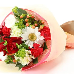 Delivery of Cleopatra Love Bouquet in Pakistan