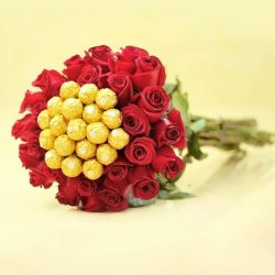 Send Valentine Roses to Pakistan - SendFlowers.pk