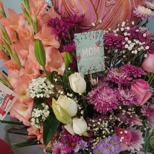 online mother's day flowers delivery in Lahore, Islamabad & Karachi