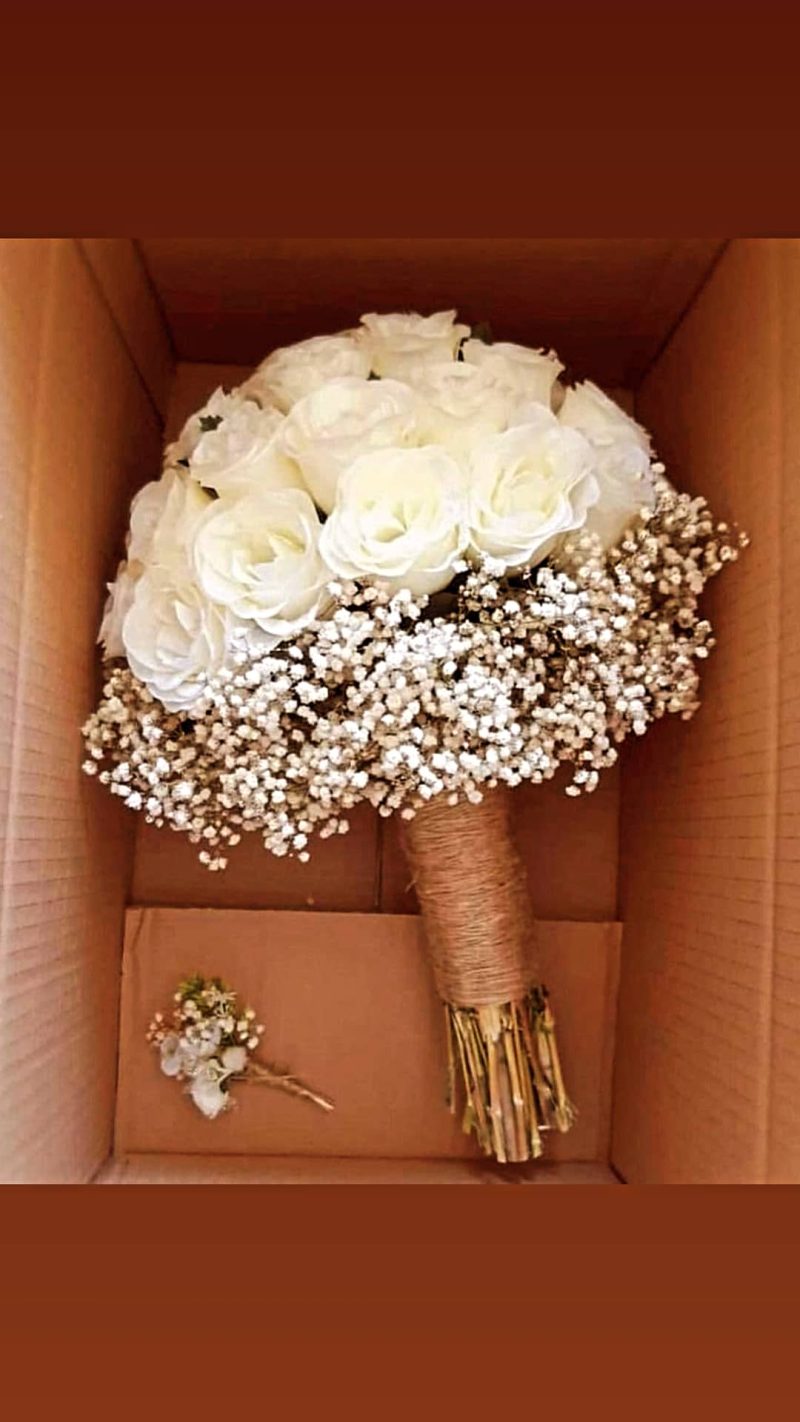 best bridal bouquet delivery lahore - SendFlowers.pk
