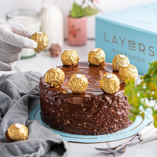 Layers Ferrero Roacher Premium Cake