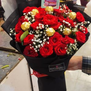 18 Shades of Red Roses - Best Online Flowers 