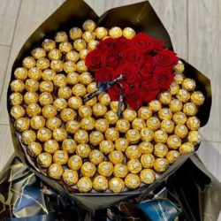 100 Ferraro Bouquet