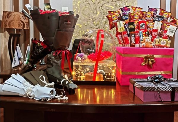 House of Flowers with Chocolates