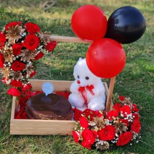 Surprise Birthday Gift - Sendflowers.pk