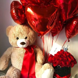 Valentine's Gift - Sendflowers.pk