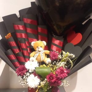 Valentine's Day Gift - Sendflowers.pk