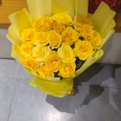 A Bouquet of Yellow Roses - Sendflowers.pk