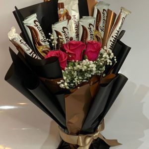 Chocolate Arrangement - Sendflowers.pk