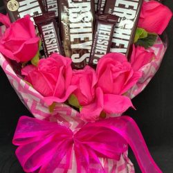 Chocolate and Flowers - Sendflowers.pk