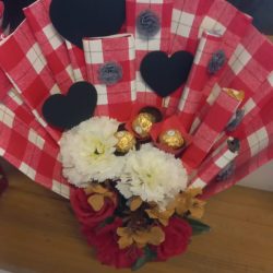 Valentine Gift - Sendflowers.pk