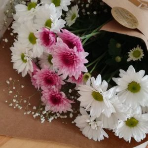 Floral Arrangement - Sendflowers.pk