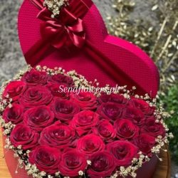 Valentine Flower Box Delivery - SendFlowers.pk