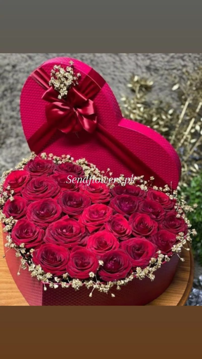 Valentine Flower Box Delivery - SendFlowers.pk