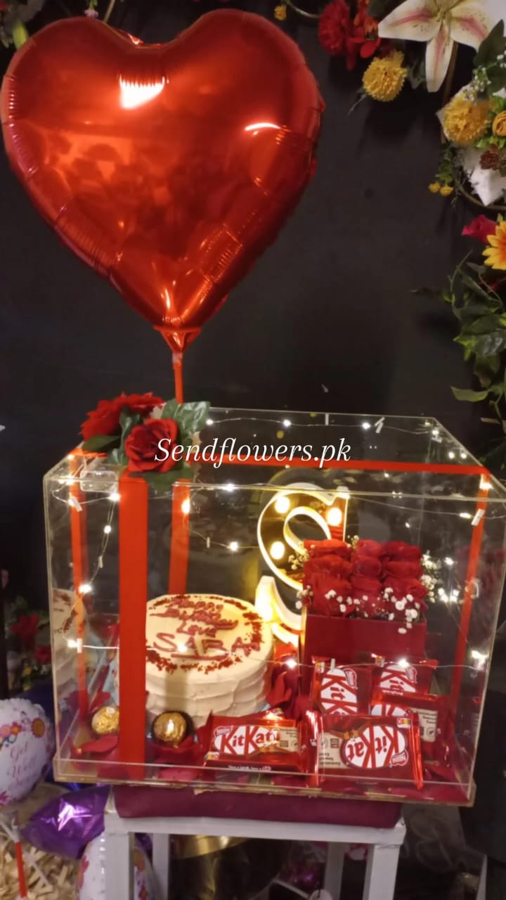 Valentine Day Gift Delivery Lahore - SendFlowers.pk