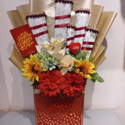 Flowers and Chocolates Lahore - sendflowers.pk
