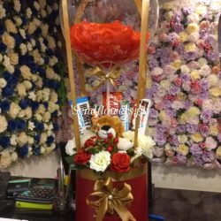 Valentine Balloon Box Lahore - SendFlowers.pk