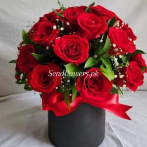 Valentine's Day Roses to Pakistan from Australia - SendFlowers.pk