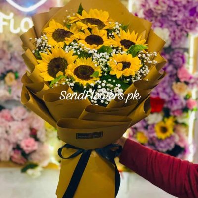 Sunflowers Delivery Lahore - SendFlowers.pk