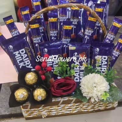 Chocolates for Her Pakistan - SendFlowers.pk