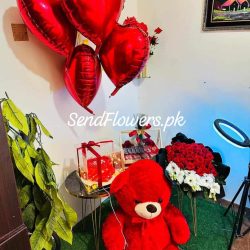 Valentine Gifts Lahore - SendFlowers.pk