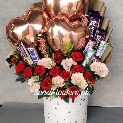 Valentine Flower & chocolate Delivery Lahore - SendFlowers.pk