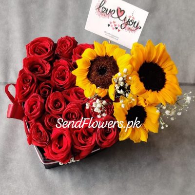 Valentine's Day Flowers Delivery Lahore - SendFlowers.pk
