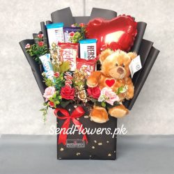Gifts for Valentine's Day Lahore - SendFlowers.pk