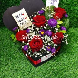 Anniversary Flower Box Lahore - SendFlowers.pk