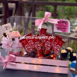 Gifts for Mother's Day Lahore - SendFlowers.pk