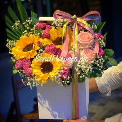Flowers for Mother's Day Faisalabad - SendFlowers.pk