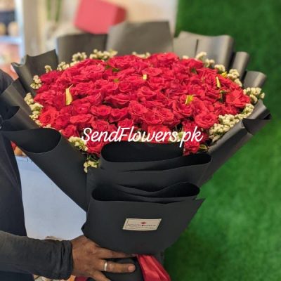 Anniversary Flowers Bouquet Pakistan - SendFlowers.pk