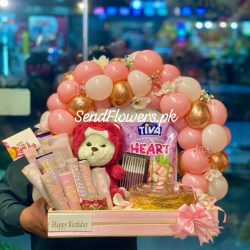 Gift Basket for Birthday Lahore - SendFlowers.pk