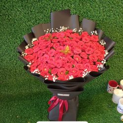 Same Day Valentine Flowers Delivery Lahore - SendFlowers.pk
