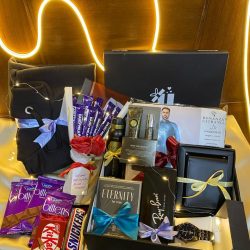 Valentine's Gifts for Husband Lahore - SendFlowers.pk