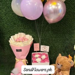 Couple Gift Combo Lahore - SendFlowers.pk