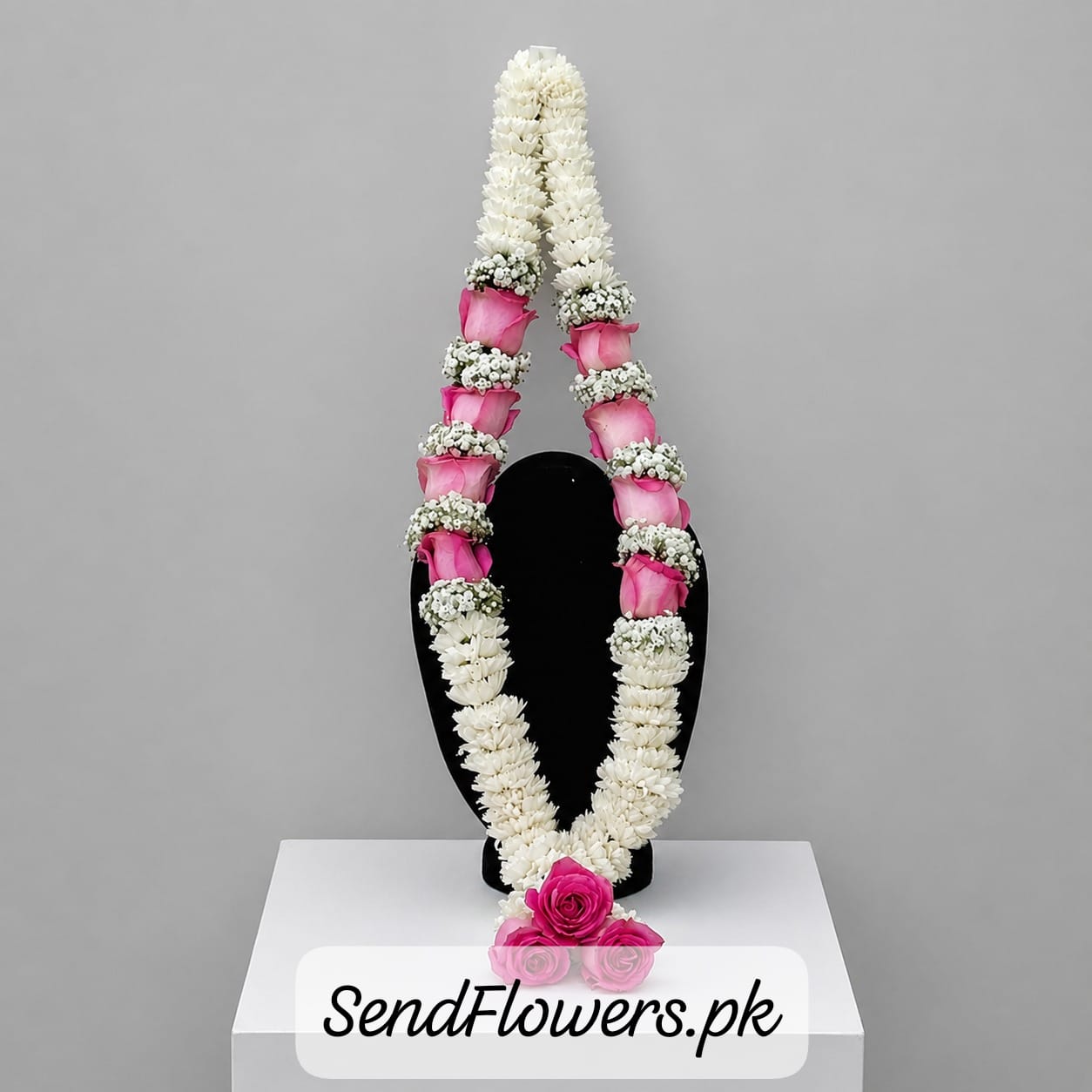 Flowers Garland for Groom Flowers Garland for Groom Lahore - SendFlowers.pk