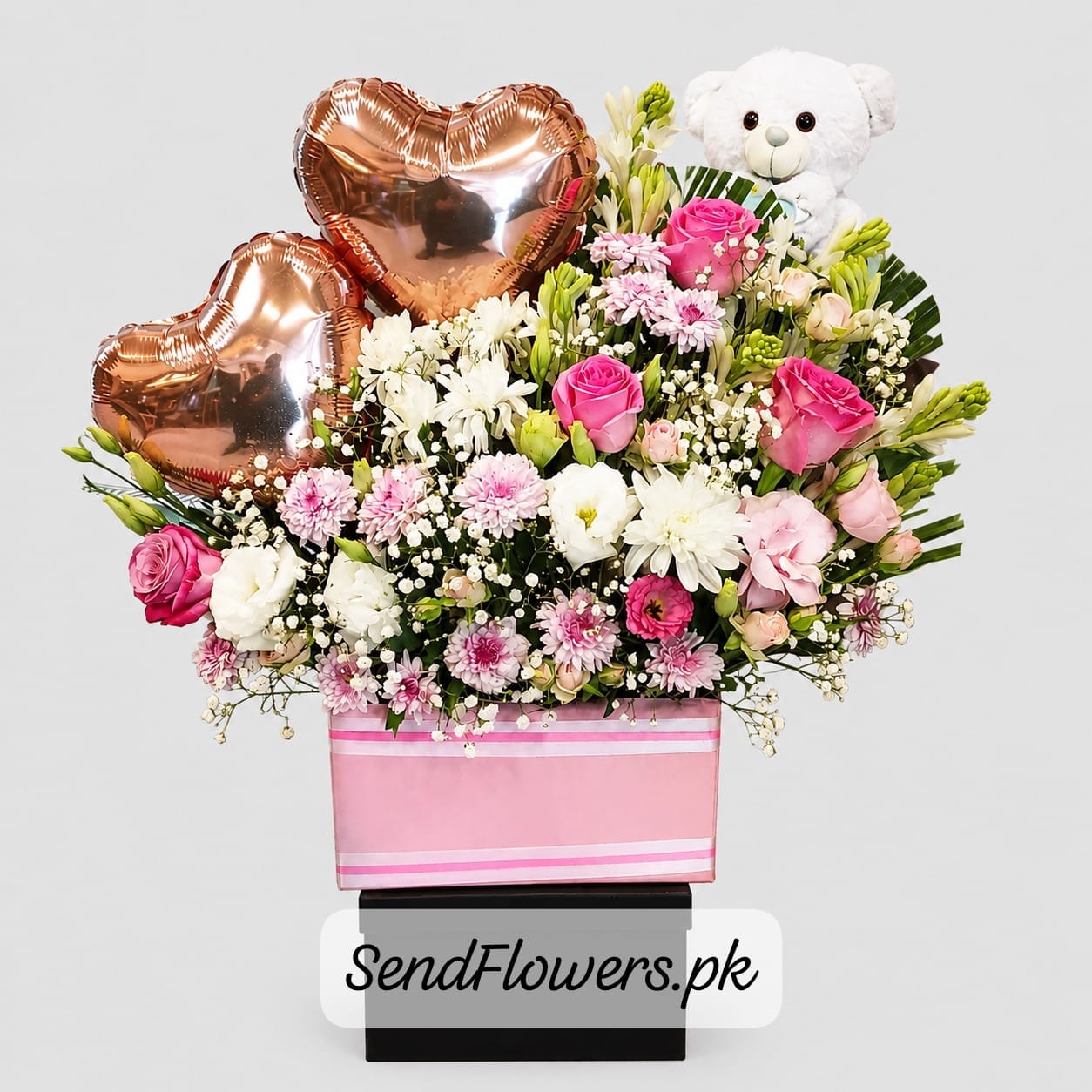 Floral for Her Send Flowers to Pakistan from Germany - SendFlowers.pk