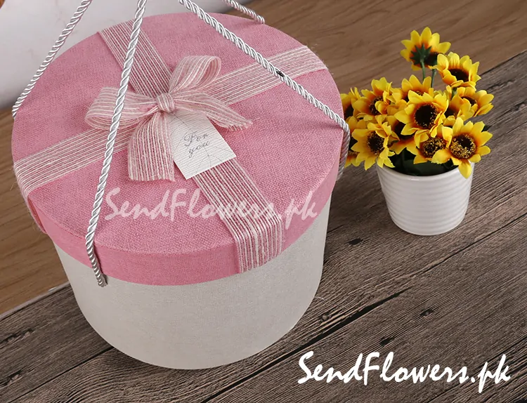 valentines day flowers delivery Pakistan