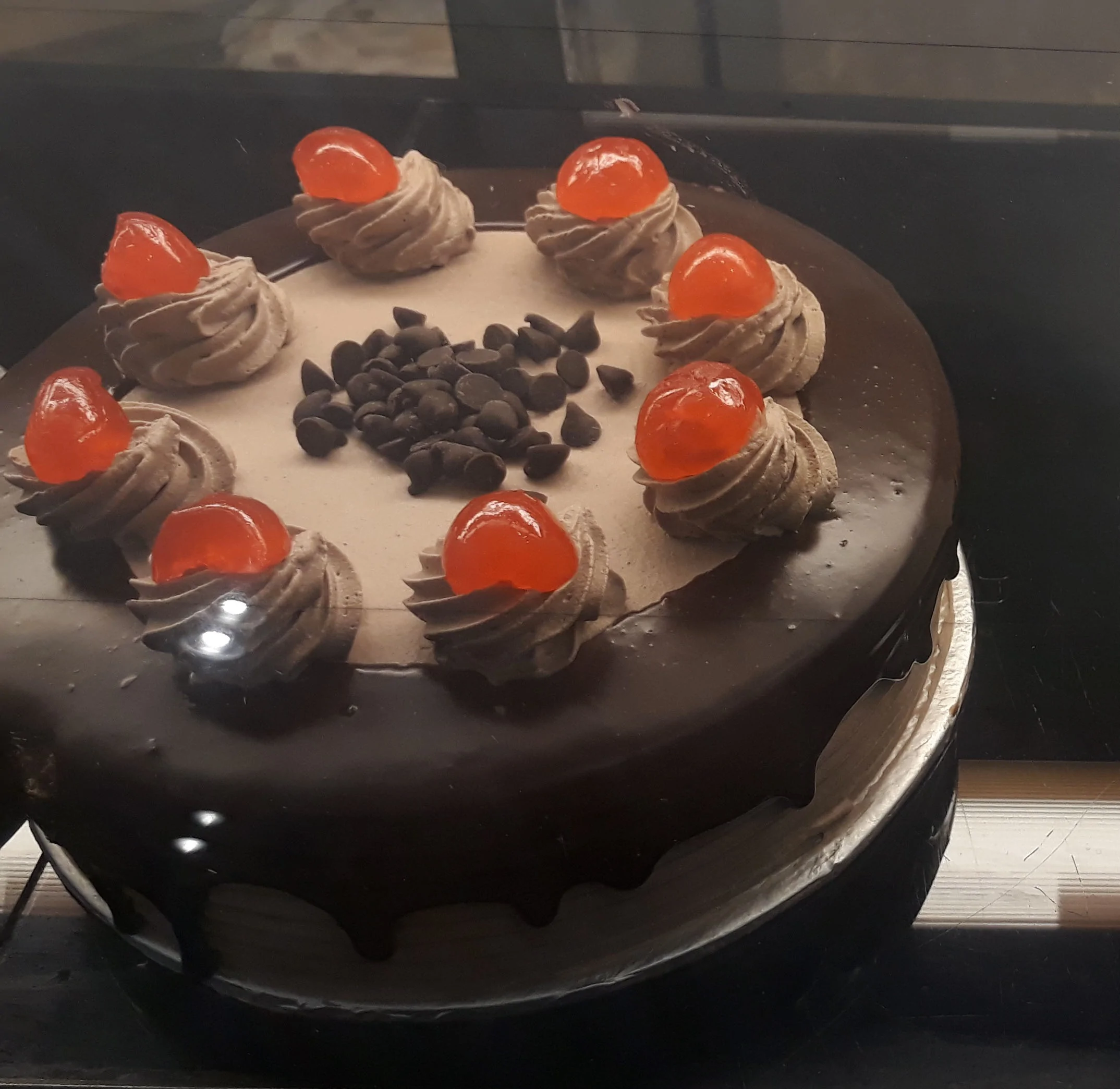 Chocoalte Cake 2LBS - SendFlowers.pk