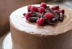 NUTELLA CHOCOLATE PREMIUM CAKE 2LBS - SendFlowers.pk
