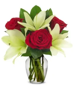 Venture Rose Lily Bouquet - SendFlowers.pk
