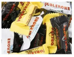 Tobleronee - Sendflowers.pk